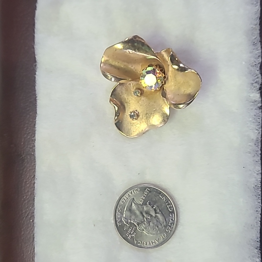 Brooch